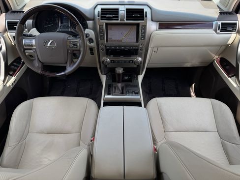 Used 2019 Lexus GX 460 Premium AWD/4WD image 9