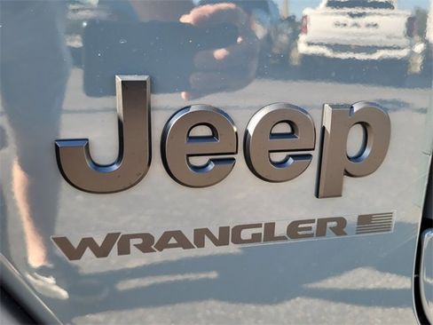 Used 2026 Jeep Wrangler Sport image 11