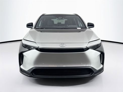 Used 2024 Toyota bZ4X XLE image 3