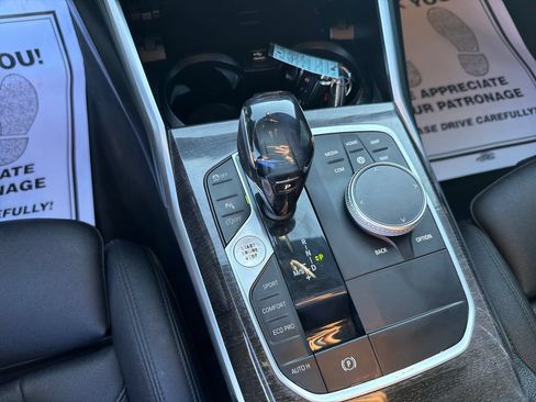 Used 2020 BMW 330i Sedan w/ Convenience Package RWD image 12