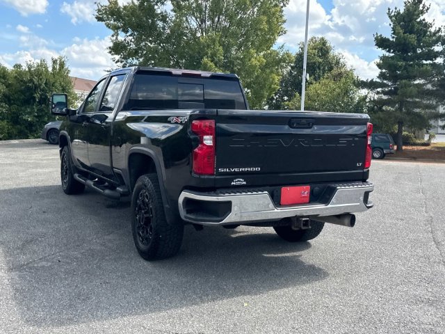 Used 2022 Chevrolet Silverado 2500 LT w/ Convenience Package AWD/4WD image 7