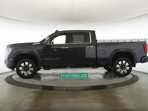 Used 2025 GMC Sierra 2500 Denali w/ Denali Reserve Package image 9