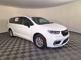 New 2025 Chrysler Pacifica Select w/ Uconnect Theater Family Group image 2