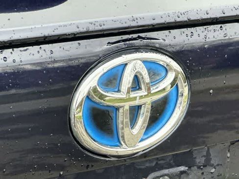 Used 2022 Toyota RAV4 XLE w/ Convenience Package image 19