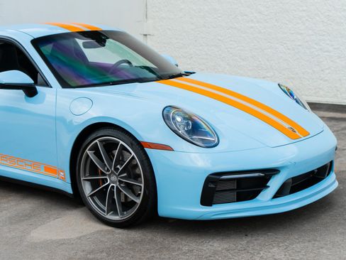 Used 2024 Porsche 911 Carrera 4S AWD/4WD image 15