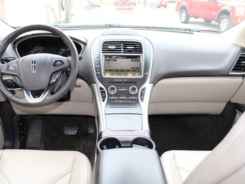 Used 2018 Lincoln MKX Premiere image 17