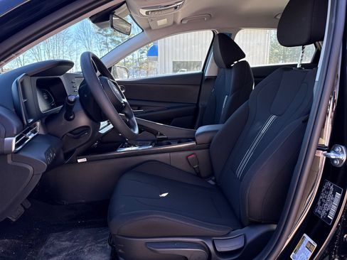New 2026 Hyundai Elantra Hybrid FWD image 13