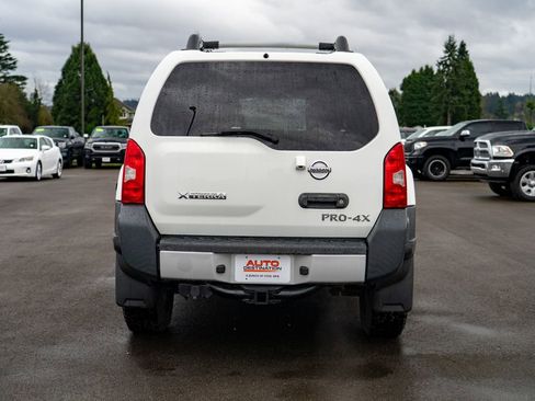 Used 2015 Nissan Xterra PRO-4X image 10