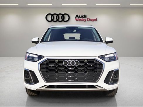 Used 2023 Audi Q5 2.0T Premium w/ Convenience Package image 8