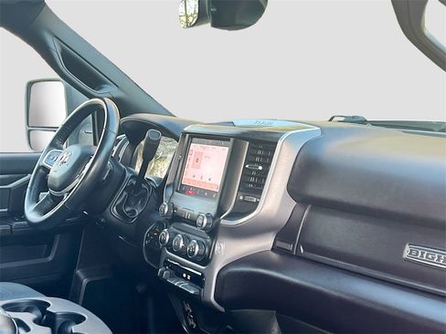 Used 2024 RAM 3500 Big Horn image 26