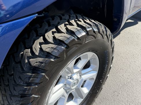 Used 2014 Toyota Tacoma 4x4 Access Cab w/ SR5 Package image 9