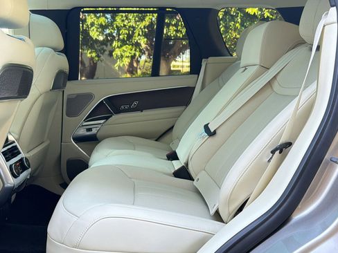New 2026 Land Rover Range Rover Autobiography AWD/4WD image 15