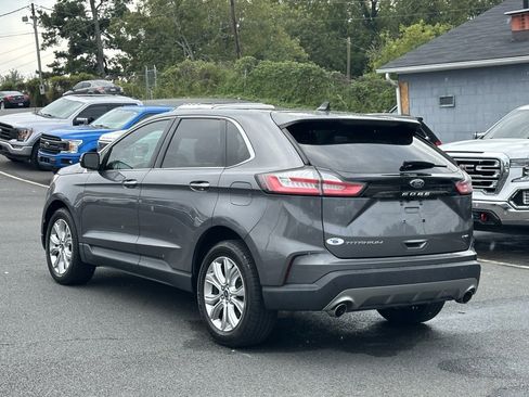 Used 2022 Ford Edge Titanium image 6