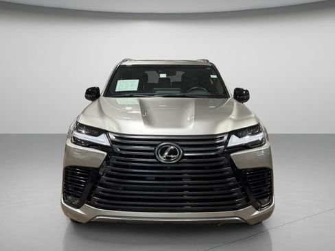 Used 2024 Lexus LX 600 4WD w/ Appearance Package image 11