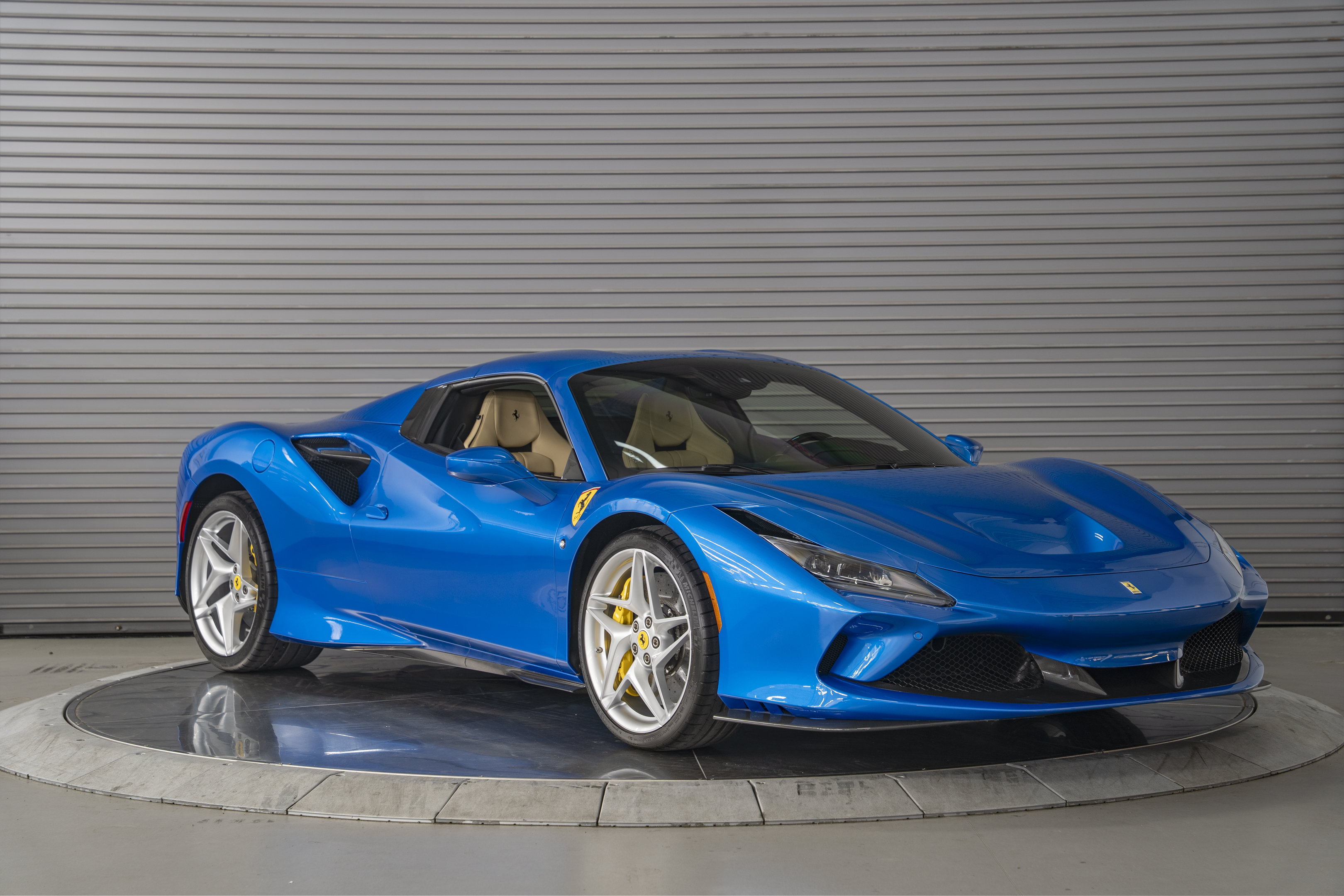 Used 2023 Ferrari F8 Tributo RWD image 11
