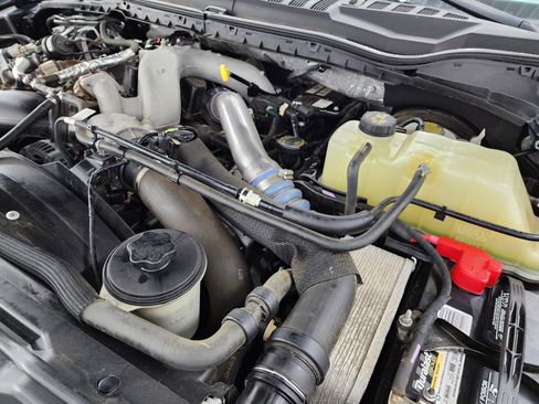 Used 2022 Ford F350 Lariat w/ Tremor Off-Road Package image 20