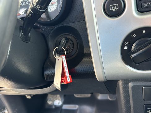 Used 2008 Toyota FJ Cruiser 4WD image 24