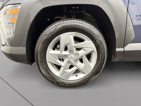 Used 2024 Hyundai Kona SE AWD/4WD image 14