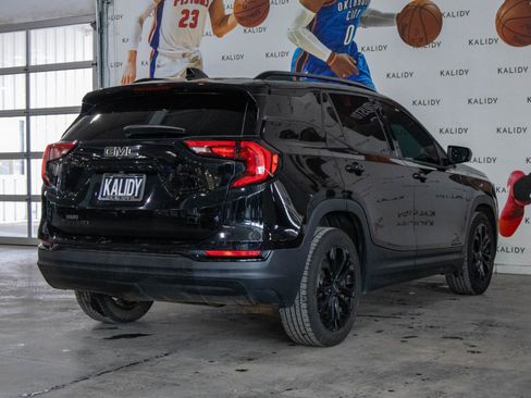 Used 2020 GMC Terrain SLE w/ Driver Convenience Package image 24