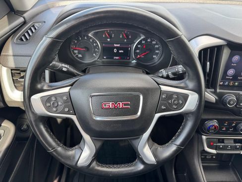 Used 2024 GMC Terrain SLT w/ LPO, Floor Liner Package AWD/4WD image 9
