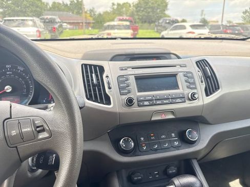 Used 2016 Kia Sportage LX AWD/4WD image 19