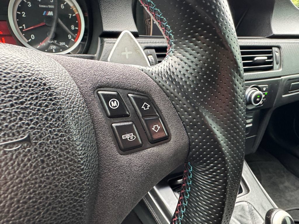 Used 2011 BMW M3 Convertible RWD image 14