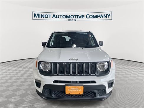 Certified 2023 Jeep Renegade Latitude image 3