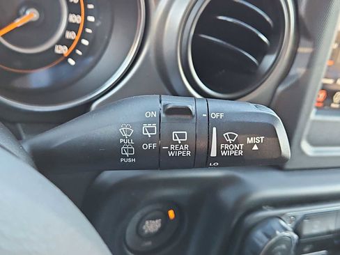 Used 2021 Jeep Wrangler Unlimited Sport S image 24