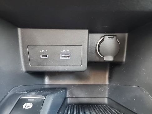 Certified 2022 Nissan Kicks SR w/ Premium Package image 13