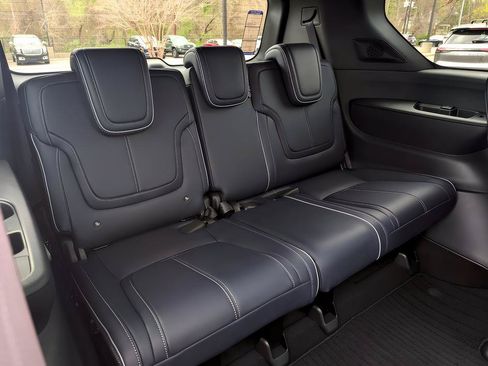 Certified 2026 INFINITI QX80 4WD w/ Sport Exterior Package image 22