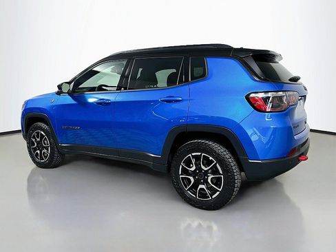 Used 2026 Jeep Compass Trailhawk AWD/4WD image 5