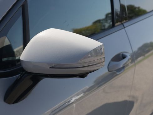 Used 2024 Kia Sportage SX image 21