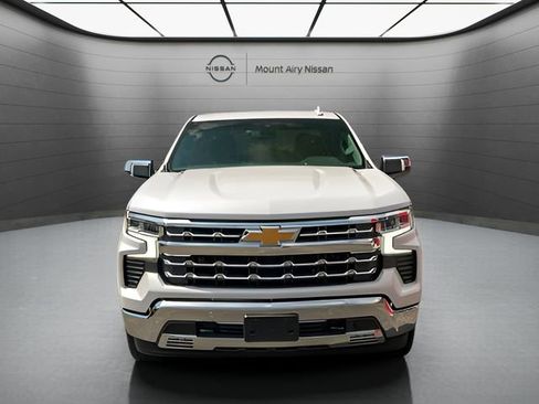 Used 2024 Chevrolet Silverado 1500 LTZ AWD/4WD image 15