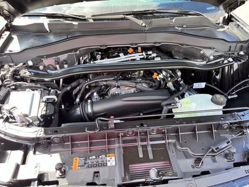 New 2026 Ford Explorer ST-Line w/ ST-Line Street Pack image 24