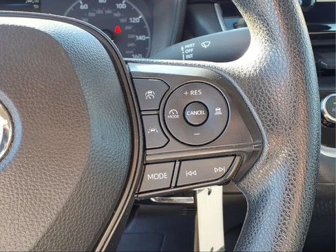 Used 2024 Toyota Corolla LE image 17