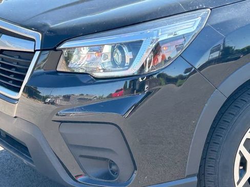 Used 2020 Subaru Forester Premium AWD/4WD image 11