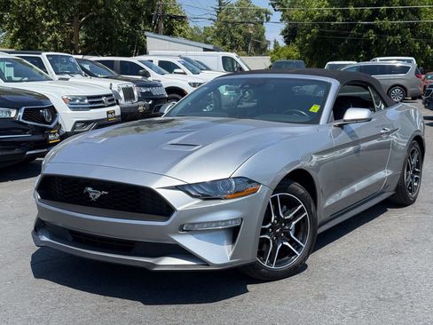 Used 2022 Ford Mustang Premium RWD image 2