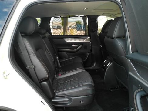 Used 2024 MAZDA CX-90 3.3 Turbo w/ Preferred Plus AWD/4WD image 29