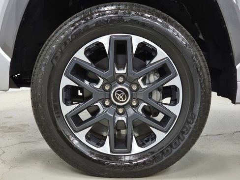 Used 2024 Toyota Tundra Limited AWD/4WD image 12