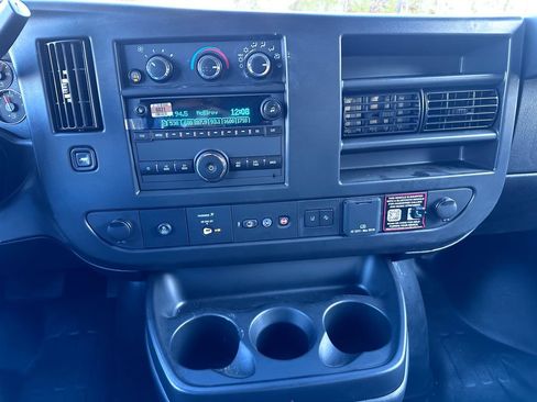 Used 2025 Chevrolet Express 2500 Extended w/ Communications Package image 6