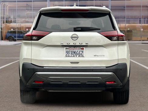 Used 2023 Nissan Rogue SL w/ SL Premium Package image 5