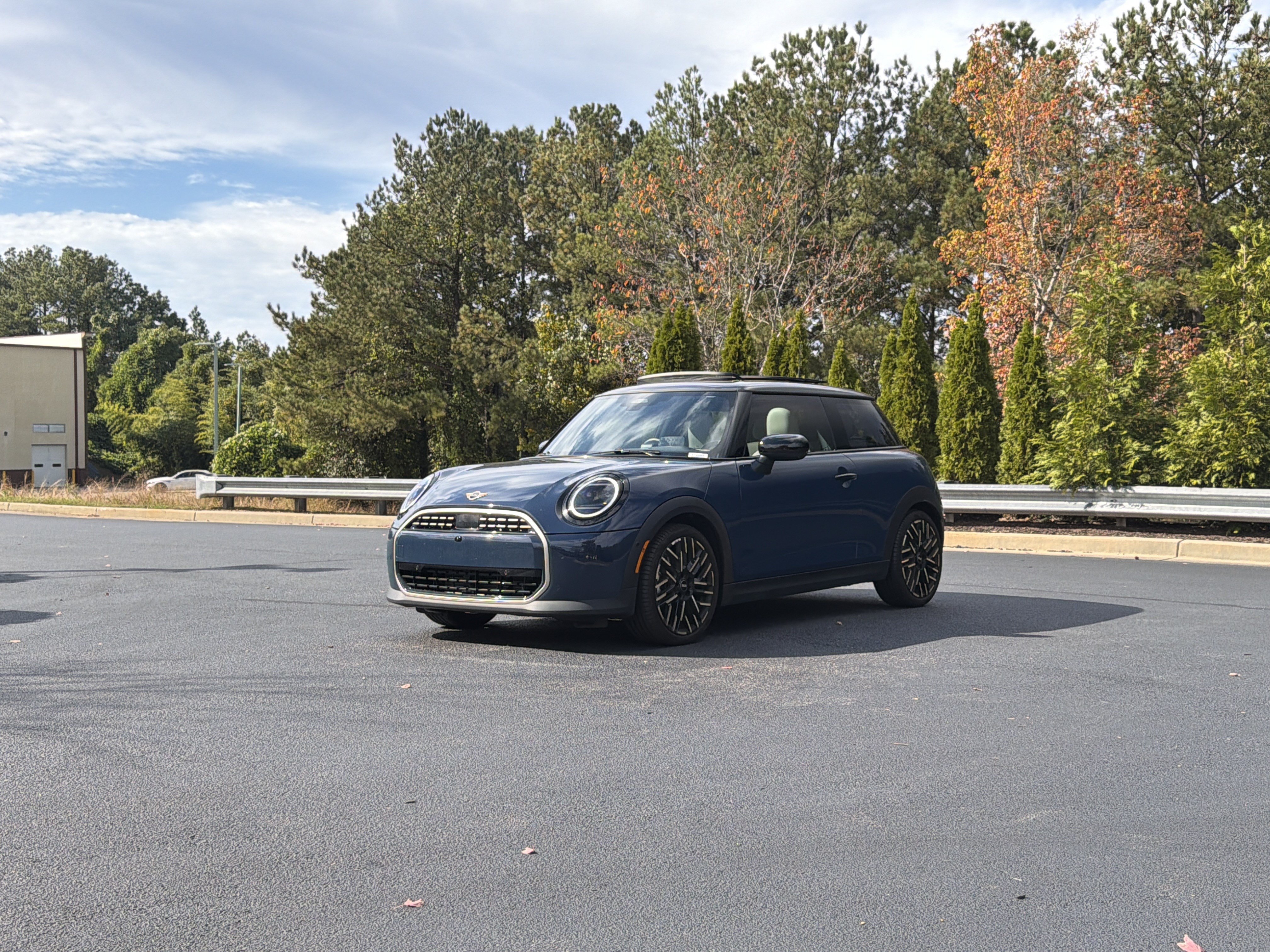 Used 2025 MINI Cooper 2-Door Hardtop FWD image 13