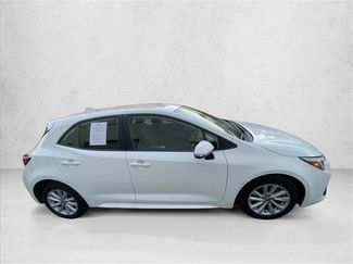 Used 2024 Toyota Corolla SE video 3