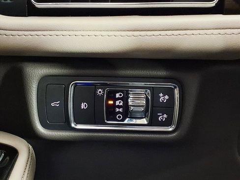 Used 2020 Lincoln Aviator Reserve w/ Class IV Trailer Tow Package image 22