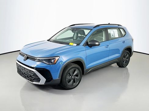 Used 2025 Volkswagen Taos S FWD image 3