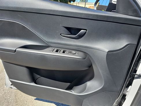 New 2025 Hyundai Kona SEL image 27