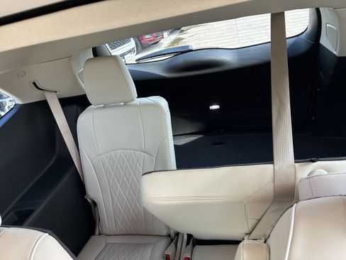 Used 2022 Buick Enclave Avenir image 23