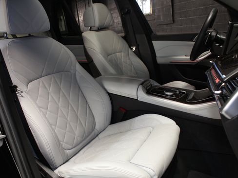 Used 2024 BMW X5 sDrive40i w/ Premium Package RWD image 51