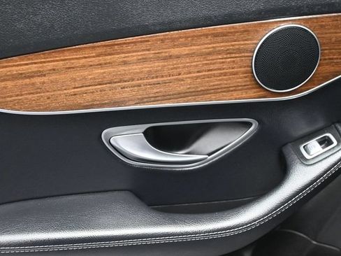 Used 2019 Mercedes-Benz C 300 4MATIC Sedan image 19