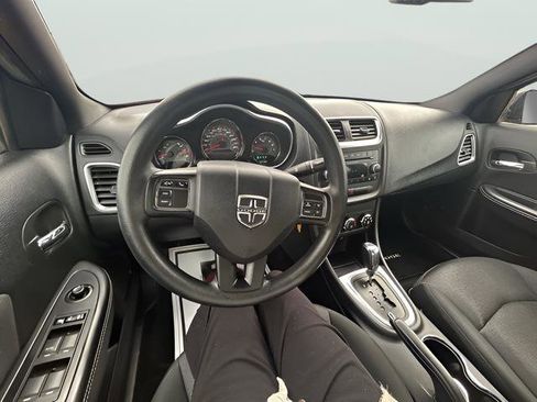 Used 2013 Dodge Avenger SE w/ Blacktop Pkg FWD image 13